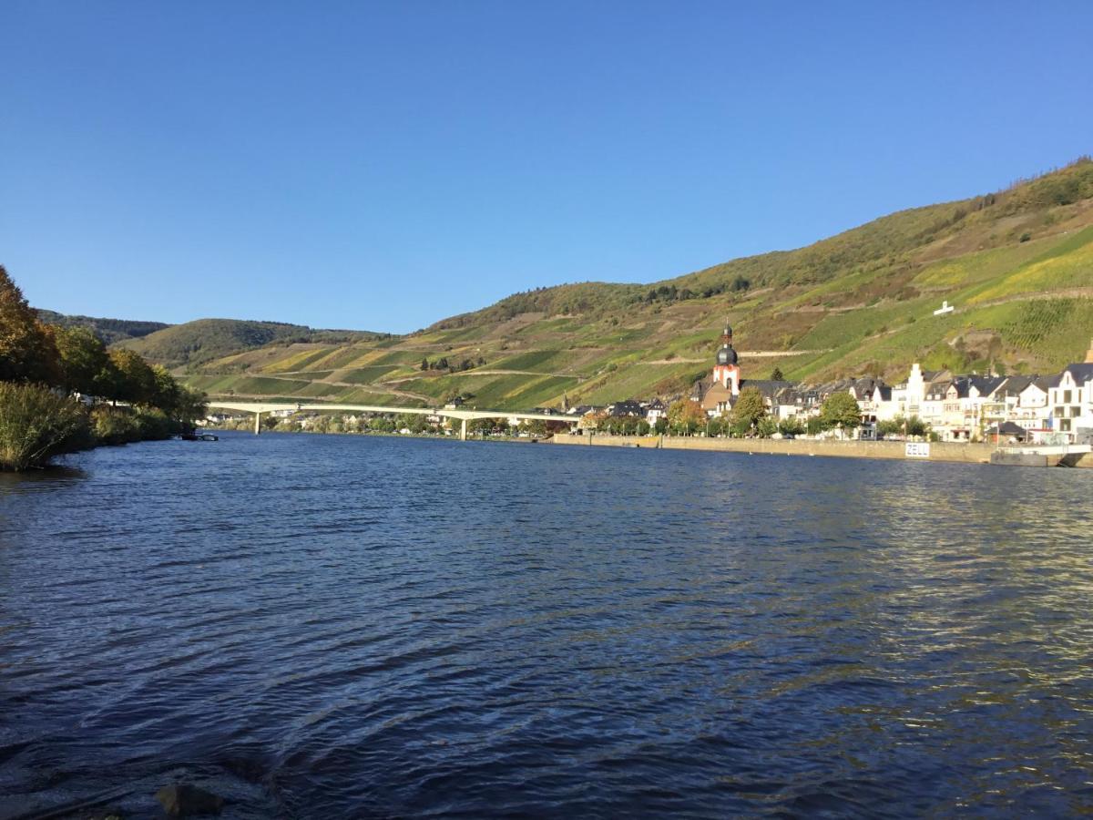 Mosel-Appartements Nehren Zell an der Mosel Esterno foto