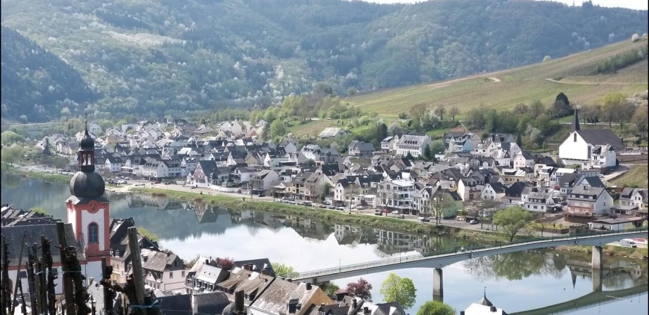 Mosel-Appartements Nehren Zell an der Mosel Esterno foto