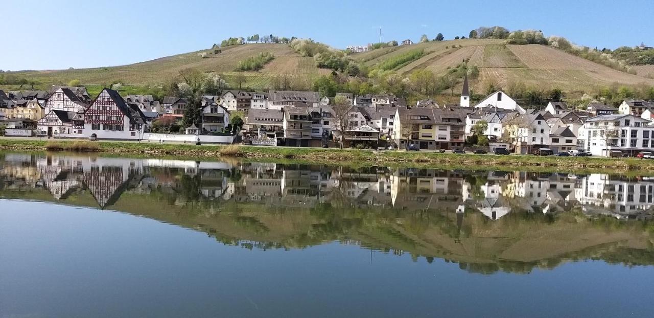 Mosel-Appartements Nehren Zell an der Mosel Esterno foto