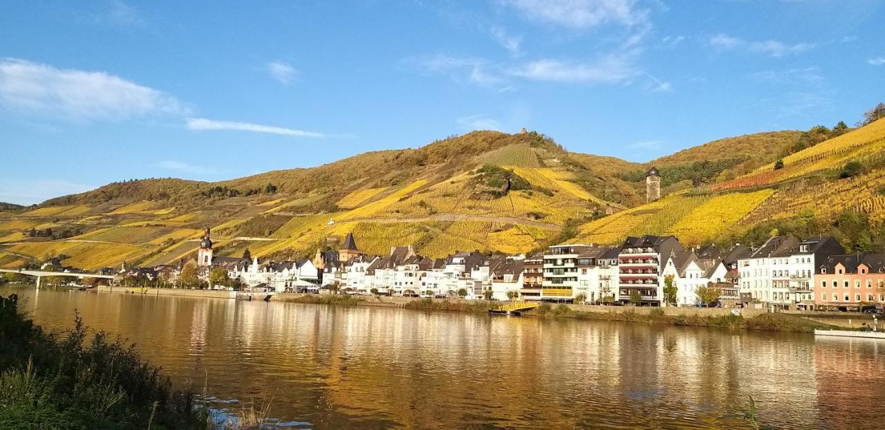 Mosel-Appartements Nehren Zell an der Mosel Esterno foto